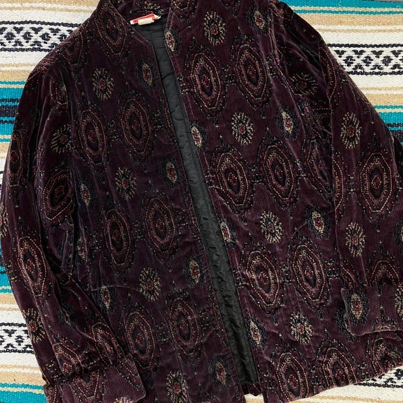 Vintage 70s cotton velvet overcoat, with a wizardry vibe to it. Union made in us - Picture 4 of 4